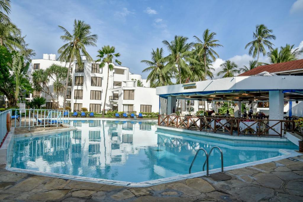 5 DAYS NORTH COAST BEACH HOTEL PACKAGE WITH SGR 1ST AUGUST- 22ND DEC