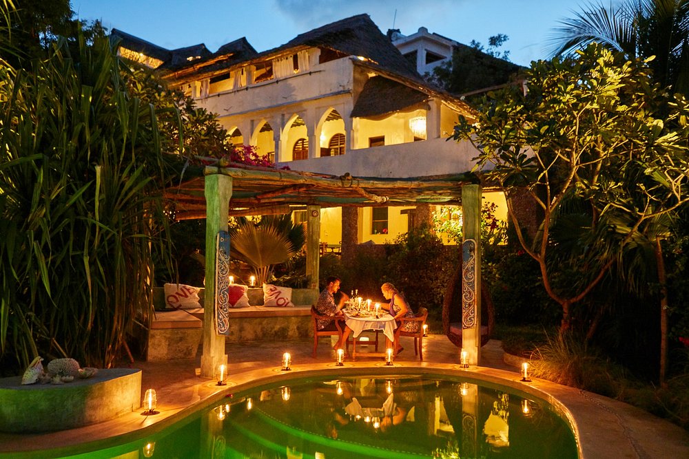 5 NIGHTS BANANA HOUSE LAMU PACKAGE WITH FLIGHT 1ST AUGUST- 14TH DECEMBER